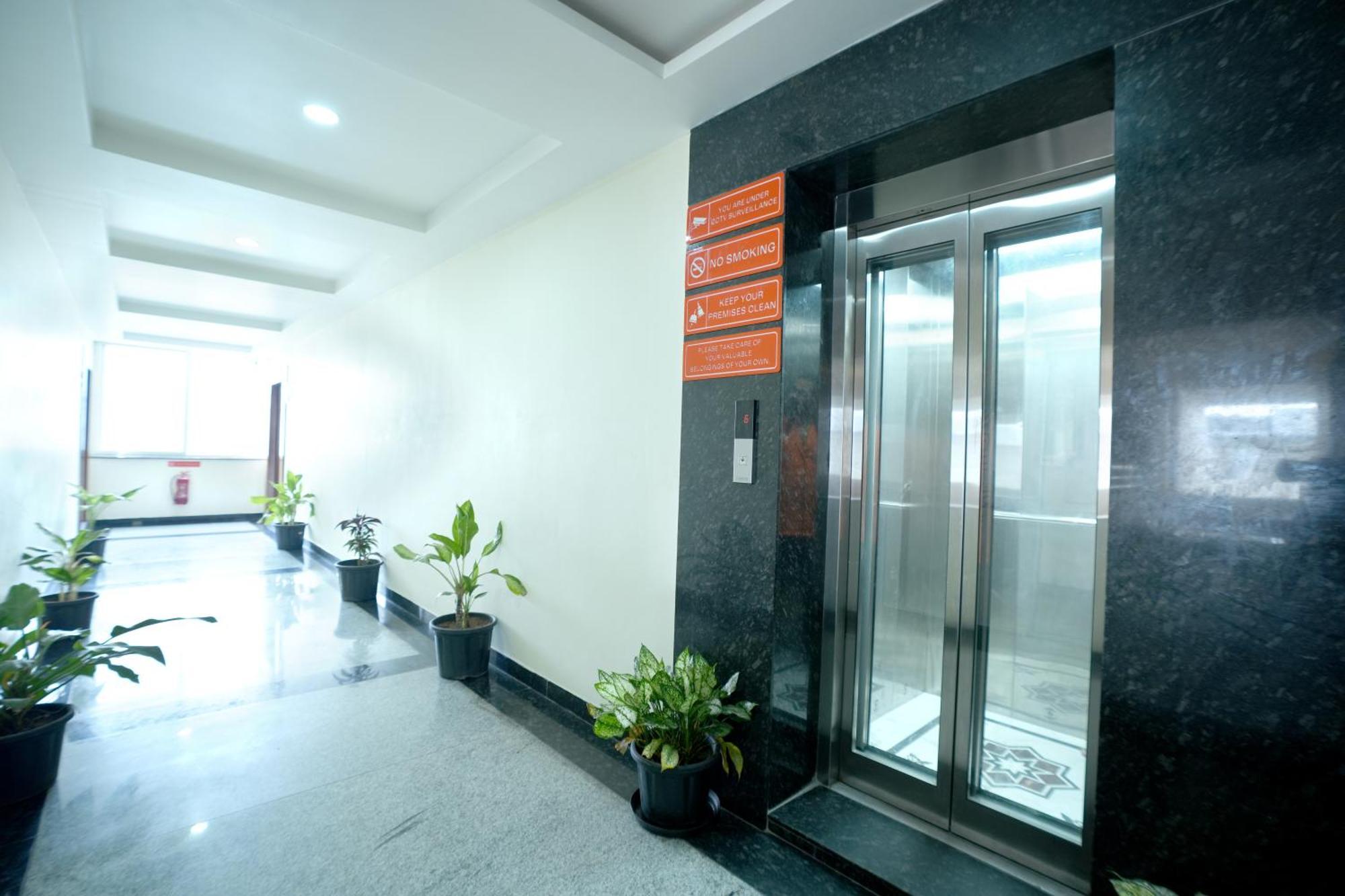 Viola Suites Хидерабад Екстериор снимка